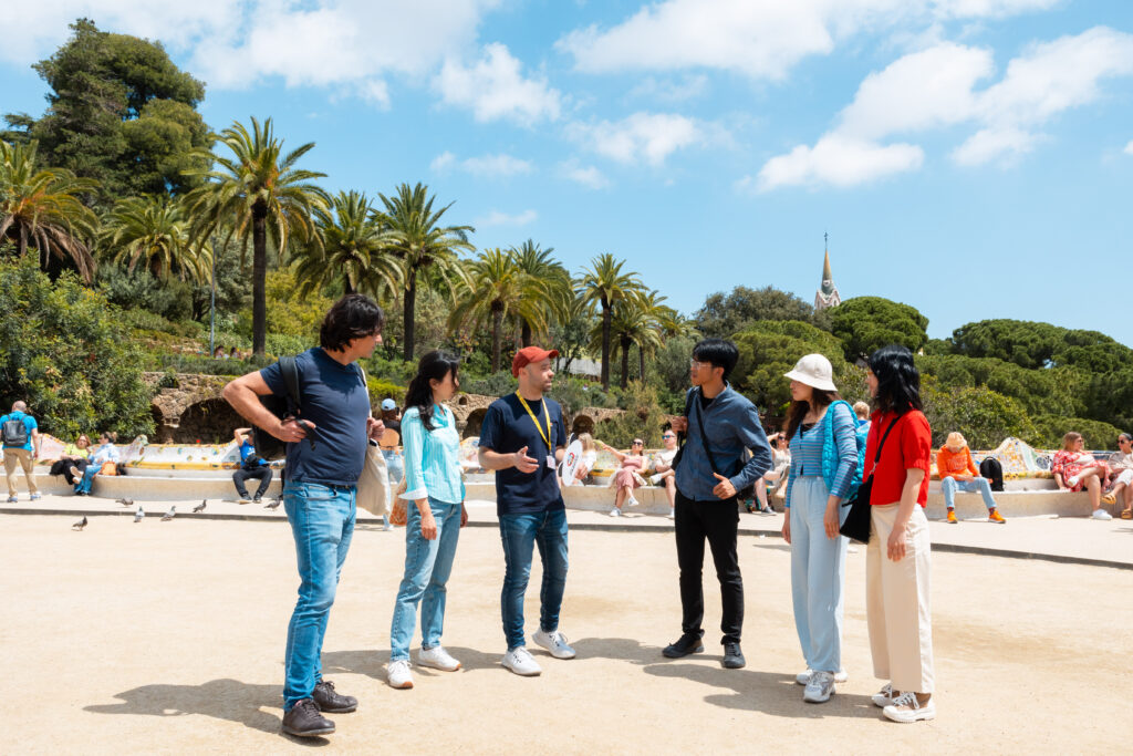 jaume-barcelona-tour-guide-at-park-guell